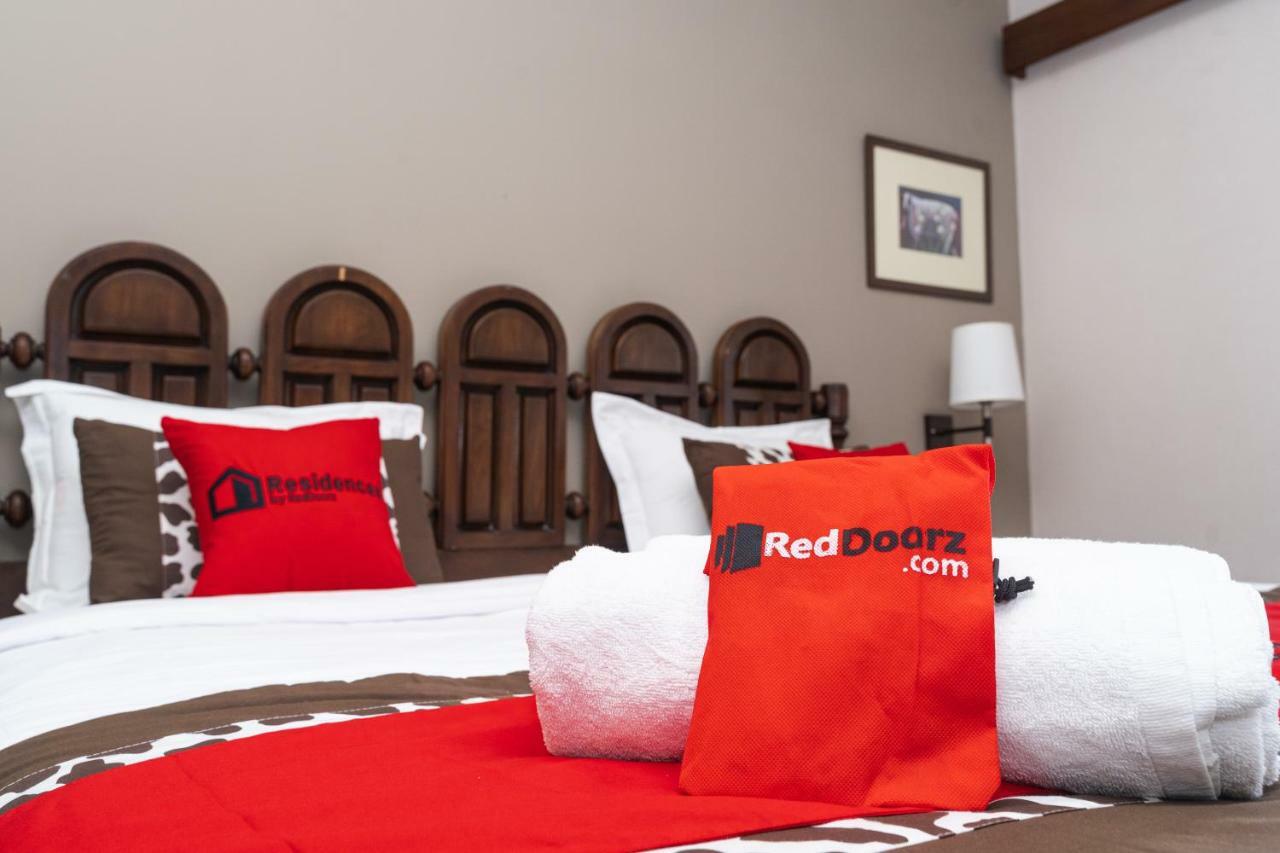 Reddoorz Premium @ Lido Sukabumi Hotel Bogor Ngoại thất bức ảnh